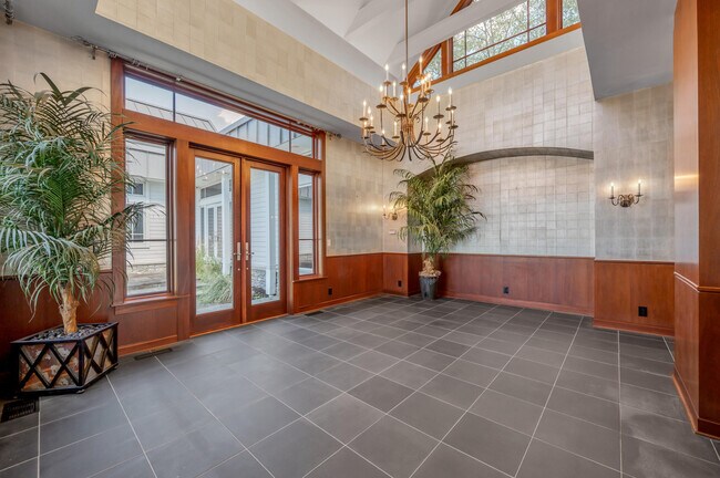 Foto del edificio - 825 Steele Rd