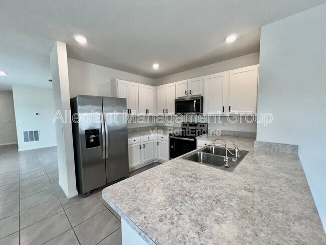 Foto del edificio - 6760 Huntleigh Hammock Rd