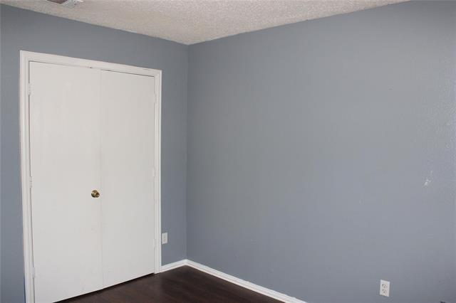 Building Photo - 1225 Lake Haven Dr