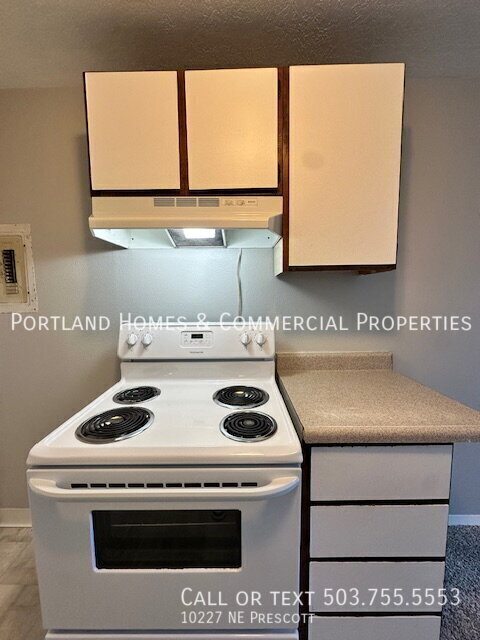 Foto del edificio - 10227 NE Prescott St
