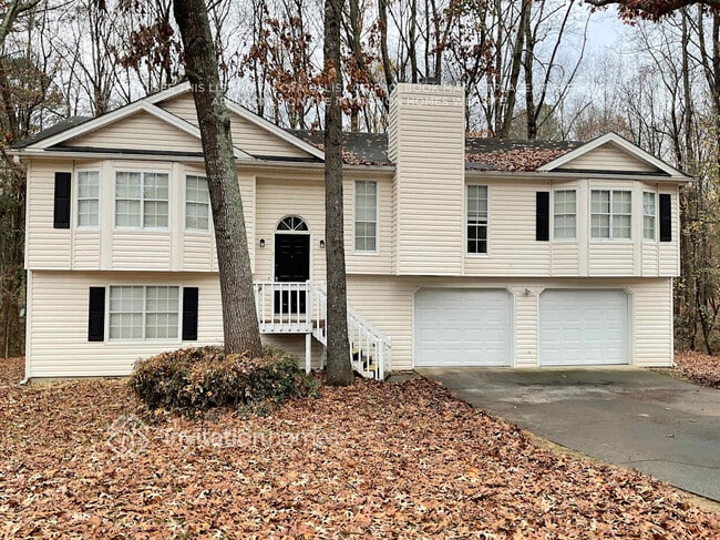 Building Photo - 2290 Castle Royale Dr