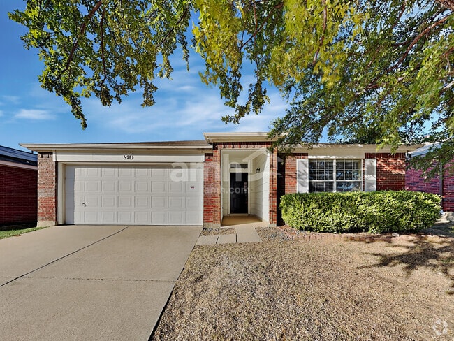 Building Photo - 1420 Mosscreek Dr