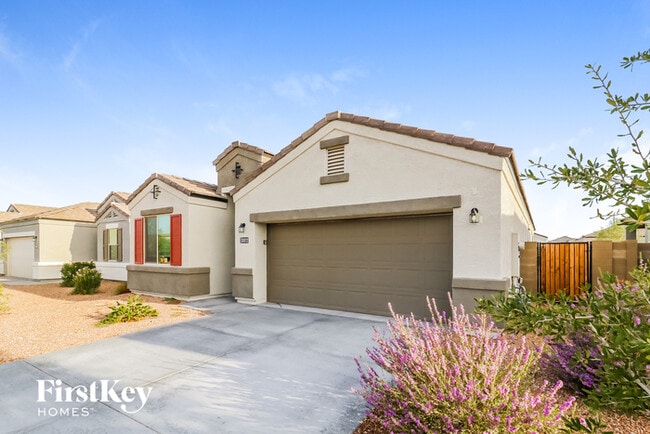 Building Photo - 31012 W Mulberry Dr