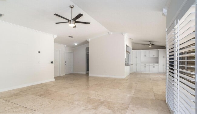 Foto del edificio - 2711 NW 26th Cir