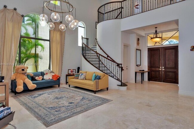 Foto del edificio - 17931 Lake Azure Way