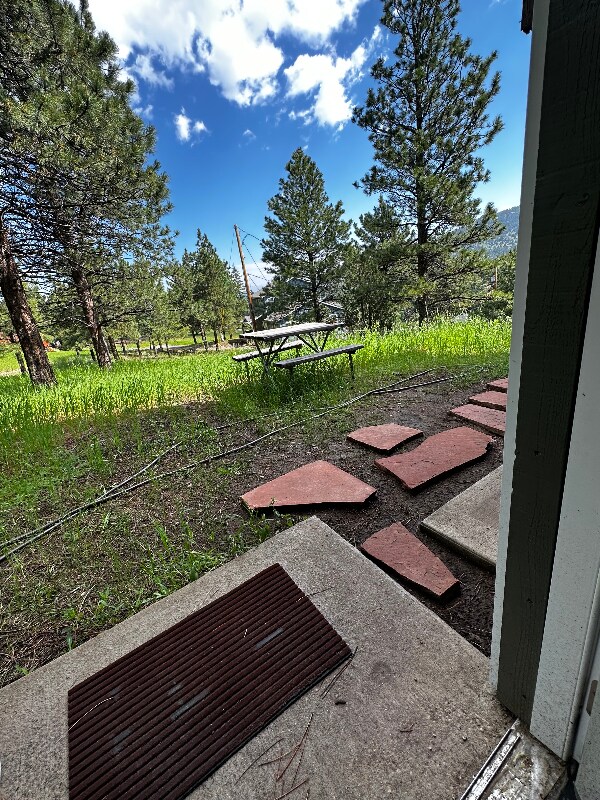 6141 Kinney Creek Rd Unit Apartment One, Evergreen, CO 80439 Room for