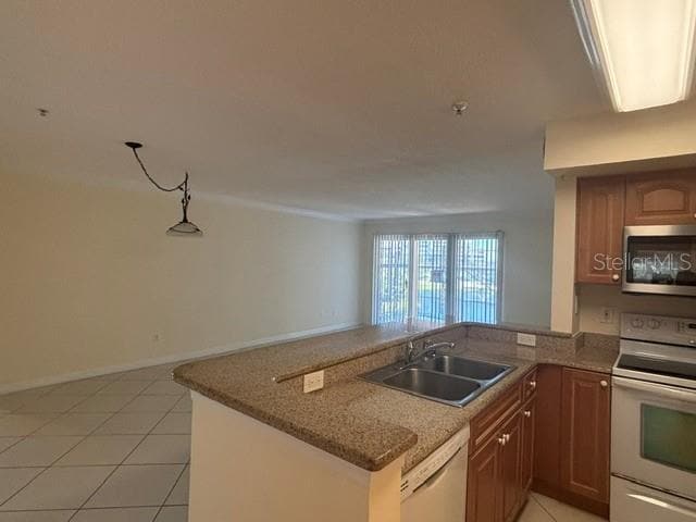 Building Photo - 2400 Feather Sound Dr