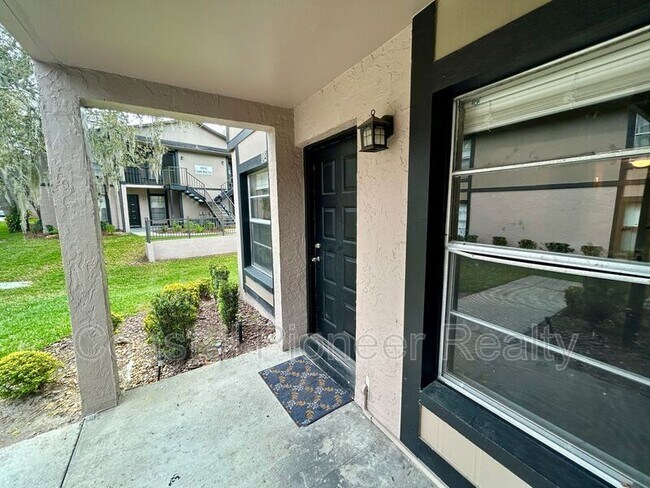 Foto del edificio - 4013 Dream Oak Pl
