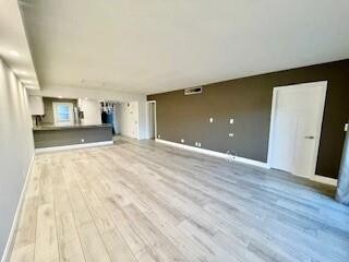 Foto del edificio - 3150 N Palm Aire Dr