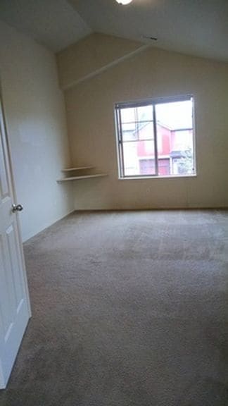 Interior Photo - Woodridge