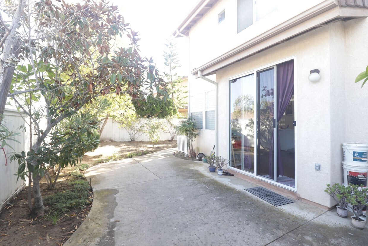 Foto del edificio - 2 Bed 2.5 Bath Home In Scripps Poway.