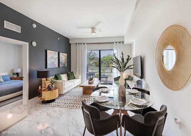 Foto del edificio - 7620 Peters Rd