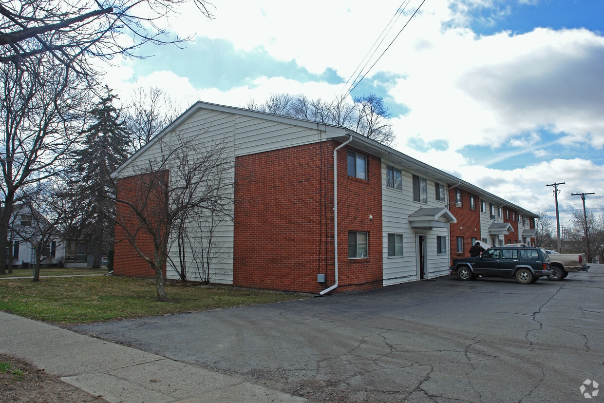 Building Photo - 100 N Monroe St