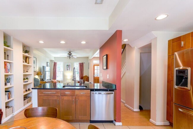 Foto del edificio - 1927 First St NE