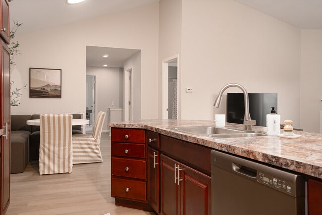 Building Photo - Aspen Lakes Communities