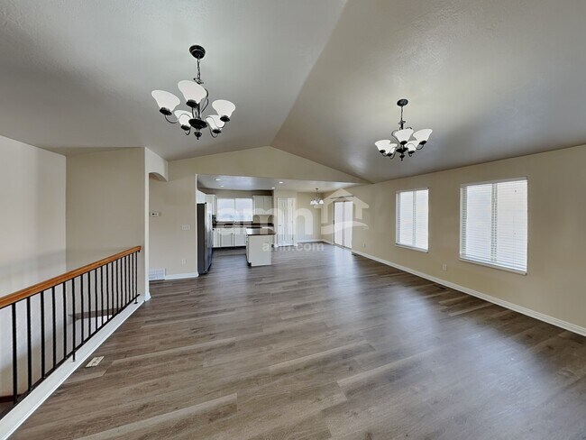 Building Photo - 6743 S Majestic Loop Rd