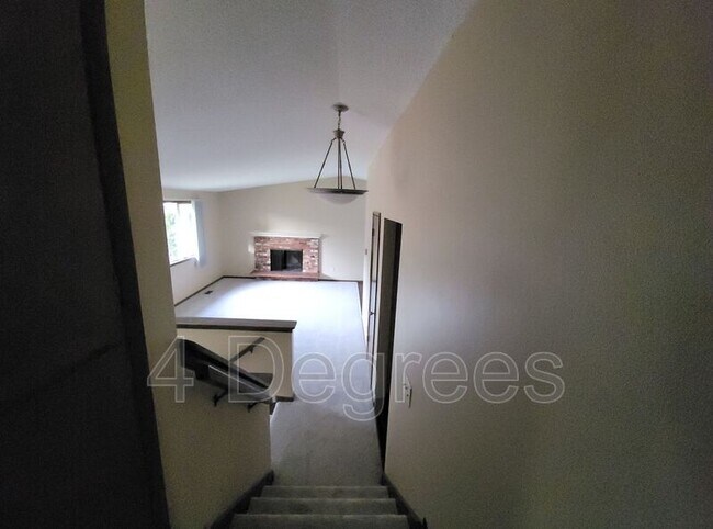 Foto del edificio - 8217 N Howard St