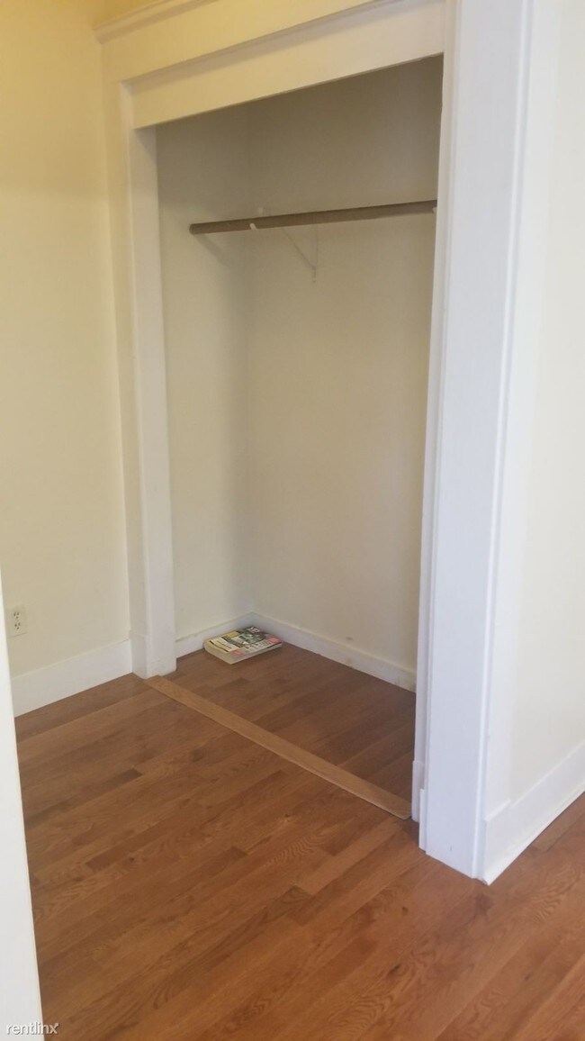 Foto del edificio - 2 br, 1 bath Apartment - 336 Edgewood Ave #3