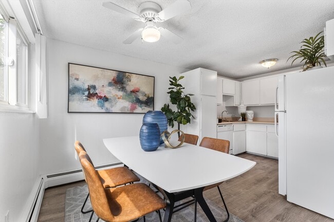 Building Photo - Mohawk Green Apartments