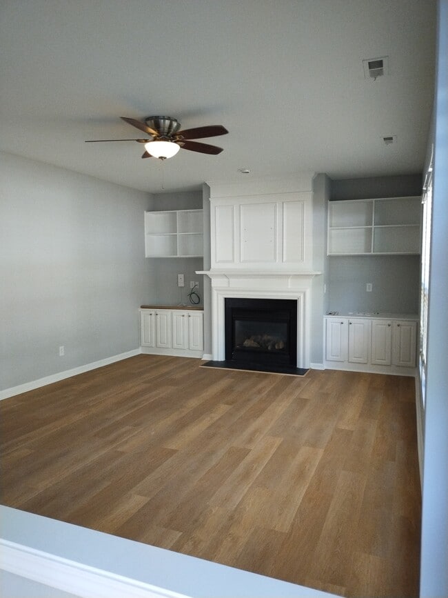 Building Photo - 1519 Michelle Dr