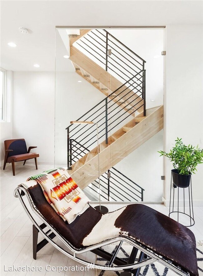 Foto del edificio - 2 br, 2 bath House - 710 14th Ave Unit C
