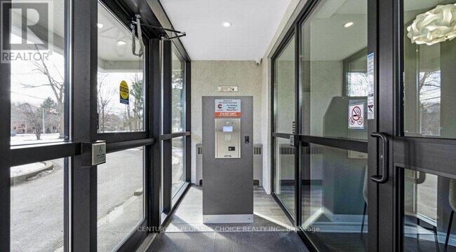 Photo du bâtiment - 1219 Dundas St W