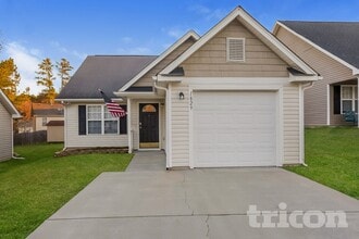 Building Photo - 1829 Mission Oaks St