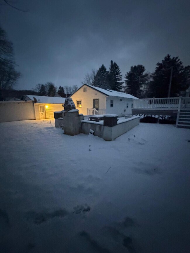 Foto del edificio - 325 Richfield St