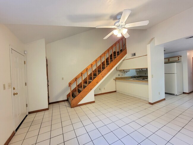 Building Photo - 326 Hayden Rd