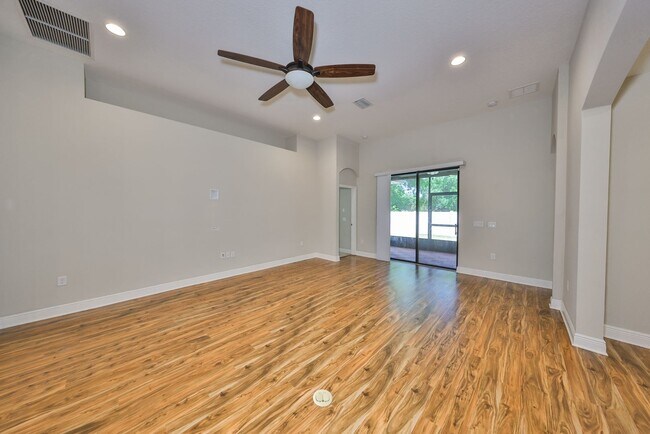 Building Photo - Beautiful Single-Family Home