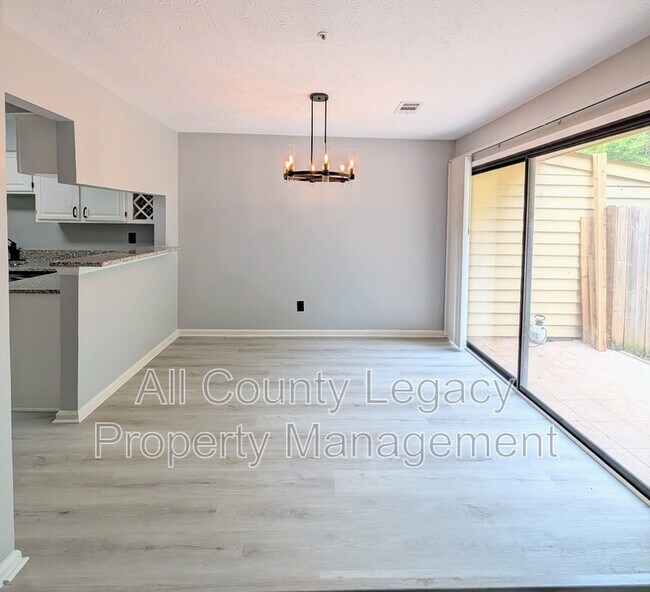 Foto del edificio - 1609 Burnstone Dr