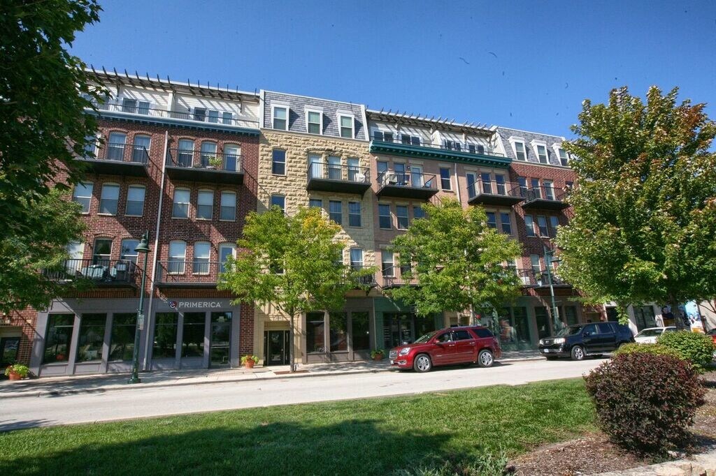 Primary Photo - 345 Front St