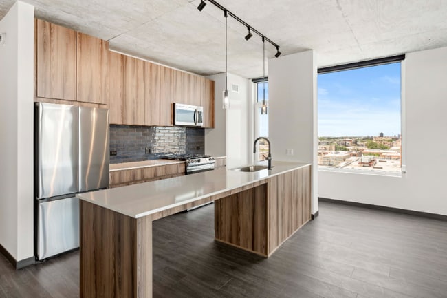 Photo - 124 N Ashland Blvd Apartment