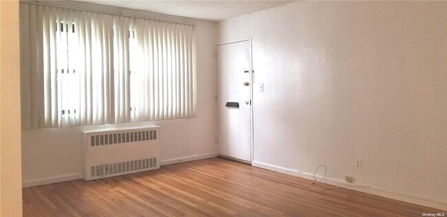 Foto del edificio - 67-81-81 136th St