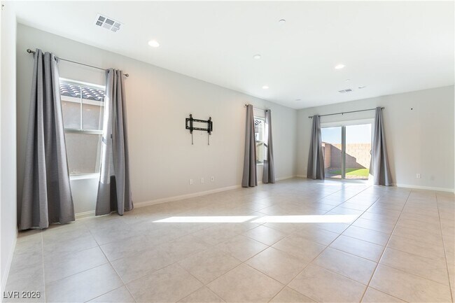 Foto del edificio - 747 N Water St