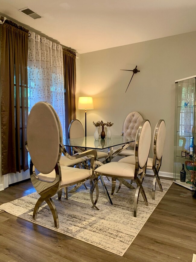 Building Photo - 2506 Ambling Cir