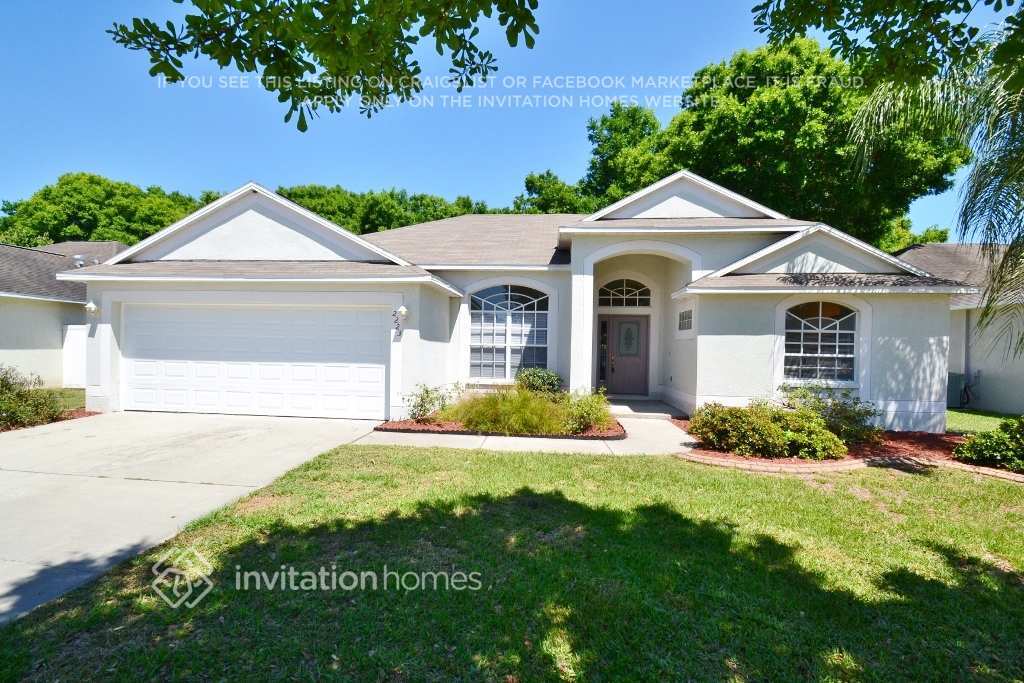 Foto principal - 2223 Towering Oaks Cir