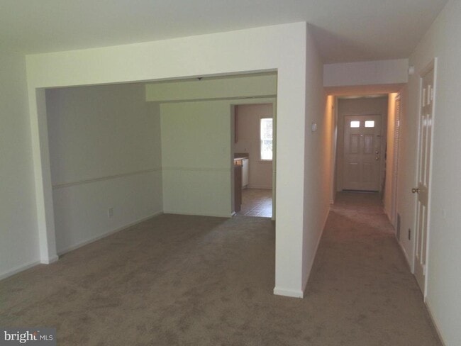 Building Photo - 721 Olde Greenwich Cir