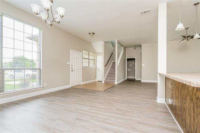 Foto del edificio - 431 Parker Dr