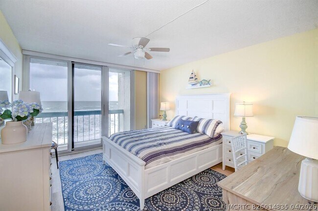 Foto del edificio - 9940 S Ocean Dr