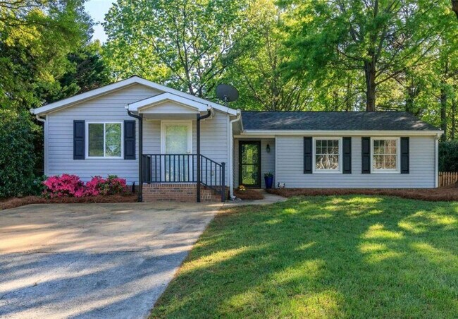 Foto del edificio - 7417 Shadowlake Dr