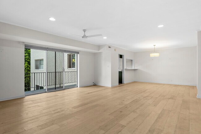 Foto del edificio - 7309 Franklin Ave