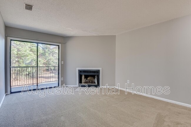 Building Photo - 2812 Thomas Ln