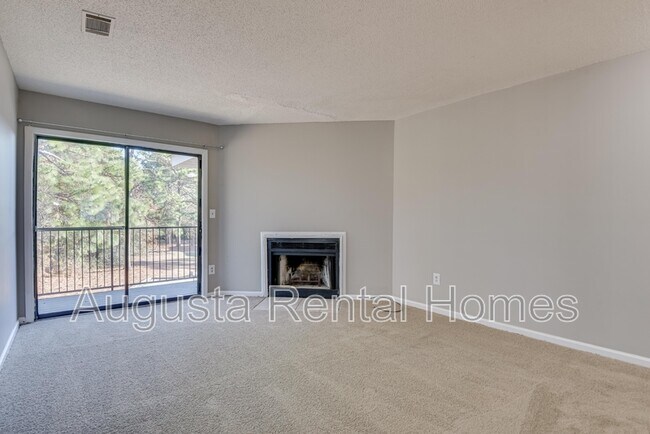 Foto del edificio - 2812 Thomas Ln