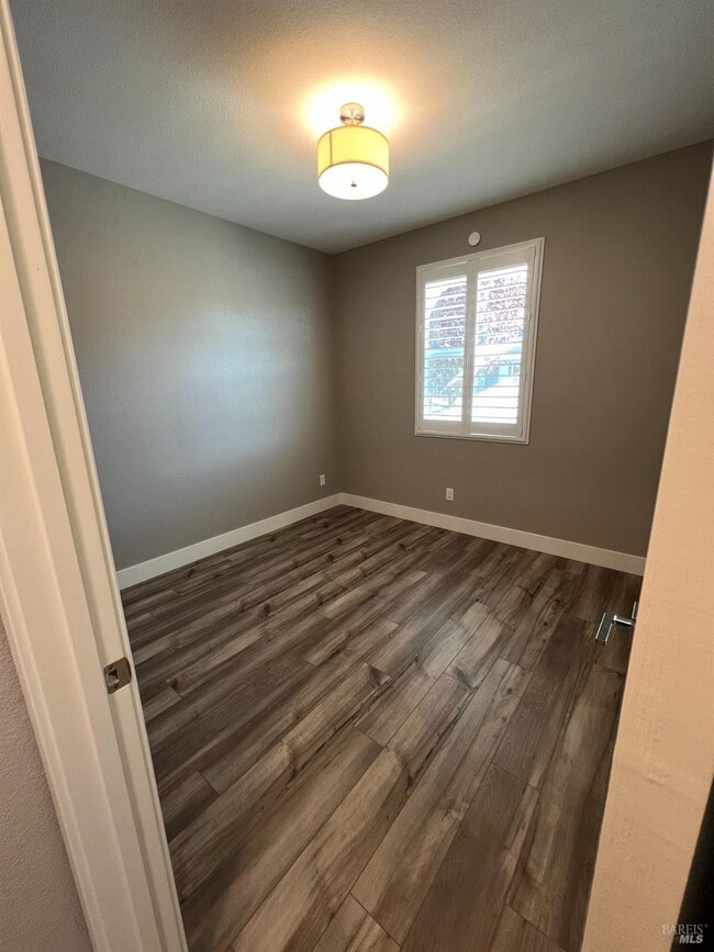 Building Photo - 5371 Elan Dr