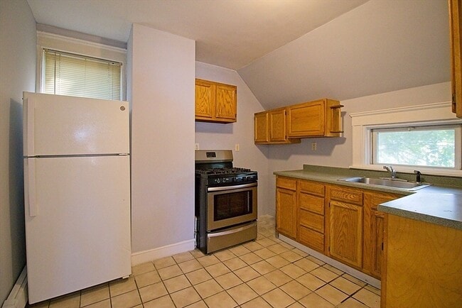 Foto del edificio - 58 Federal Ave