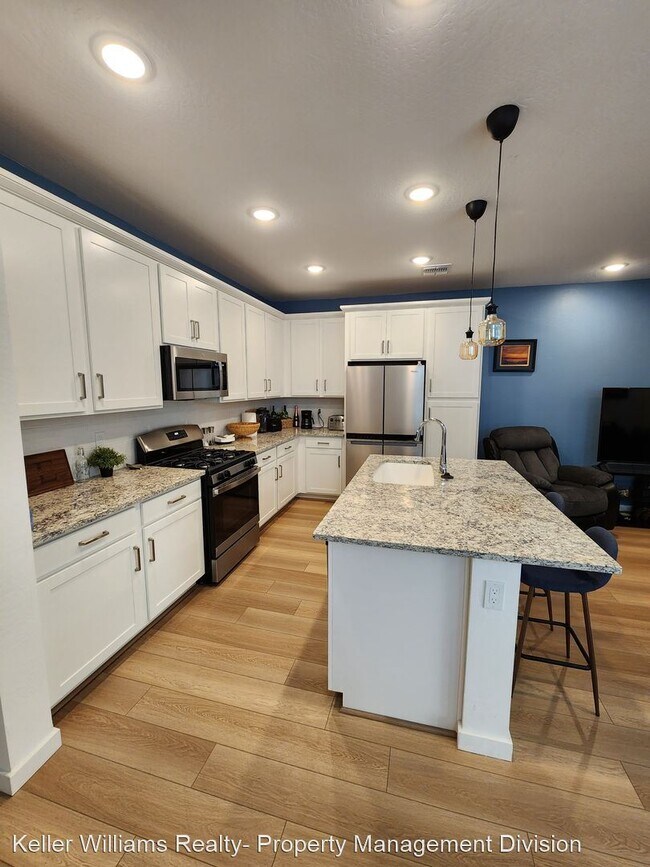 Foto del edificio - 2 br, 2.5 bath House - 2776 S Chippewa DR