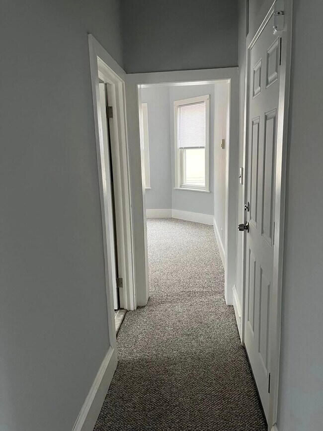 Hallway - 530 N Broad St