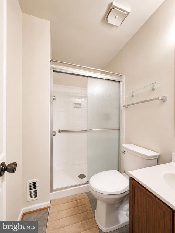 Building Photo - 6597 Bermuda Green Ct