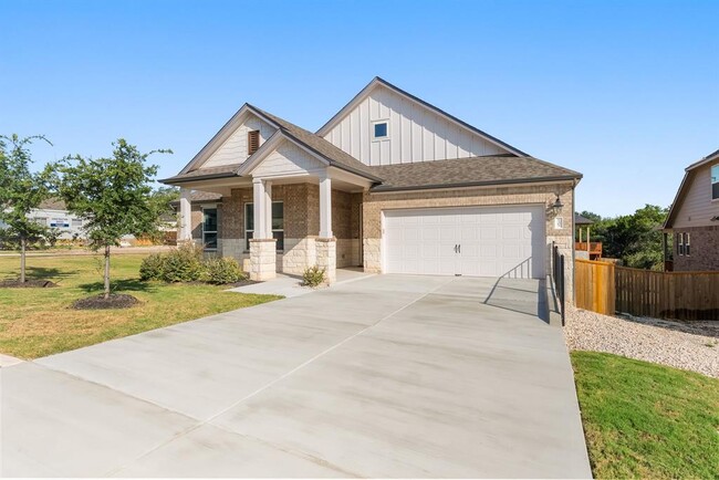 Building Photo - 1301 White Daisy Ln
